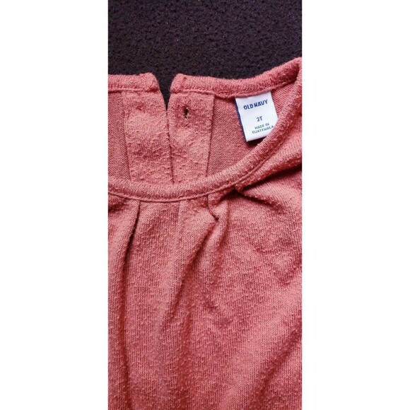 Old Navy 2T Onzies - Picture 5 of 8